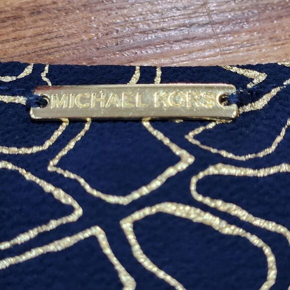 🔸️NWT Michael Kors Blue & Gold Wraparound Top XLarge - Picture 4 of 11